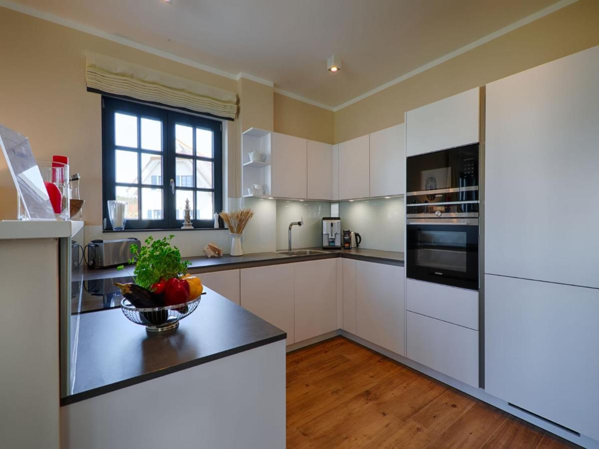 Reetland Am Meer - Luxus Reetdachvilla Mit 3 Schlafzimmern, Sauna Und Kamin F18 德兰斯克 外观 照片