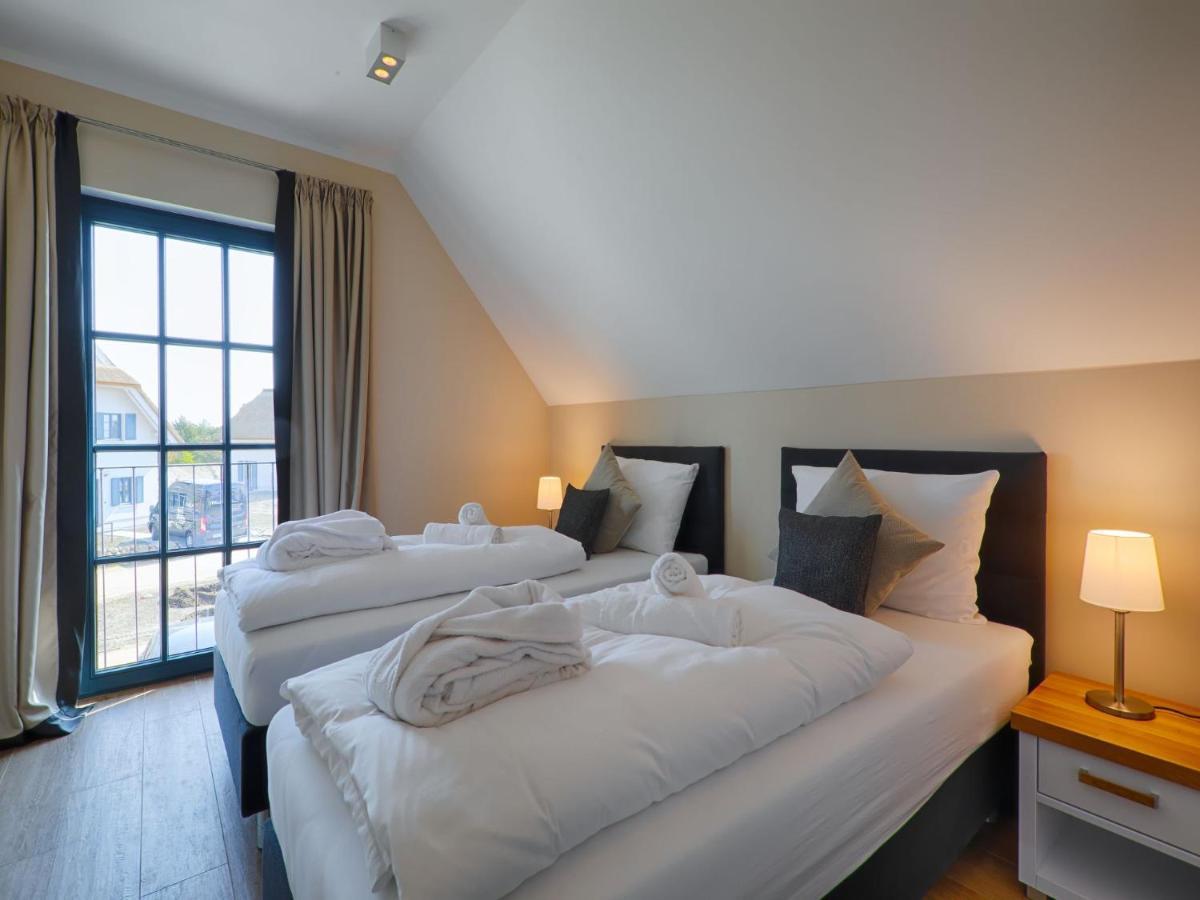 Reetland Am Meer - Luxus Reetdachvilla Mit 3 Schlafzimmern, Sauna Und Kamin F18 德兰斯克 外观 照片