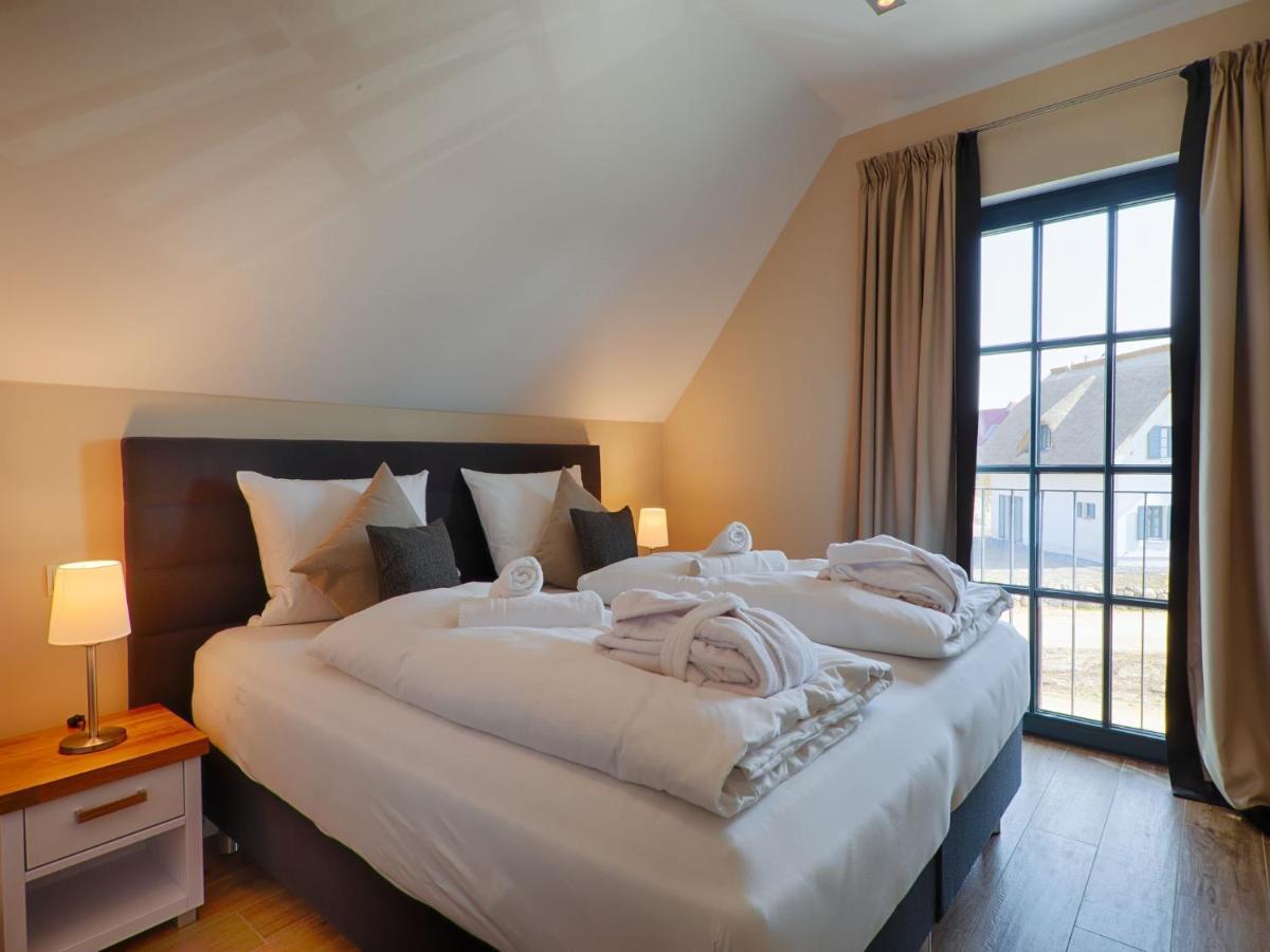 Reetland Am Meer - Luxus Reetdachvilla Mit 3 Schlafzimmern, Sauna Und Kamin F18 德兰斯克 外观 照片