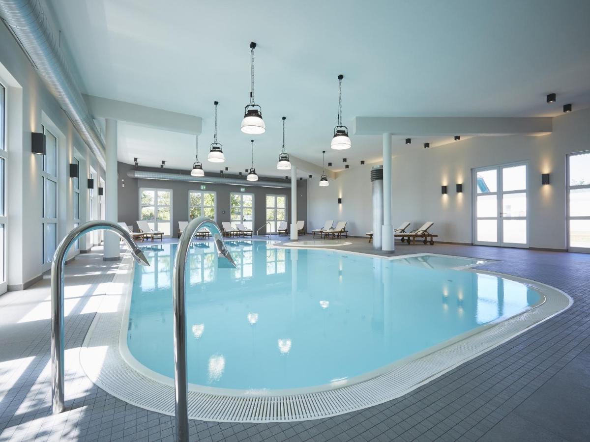 Reetland Am Meer - Luxus Reetdachvilla Mit 3 Schlafzimmern, Sauna Und Kamin F18 德兰斯克 外观 照片